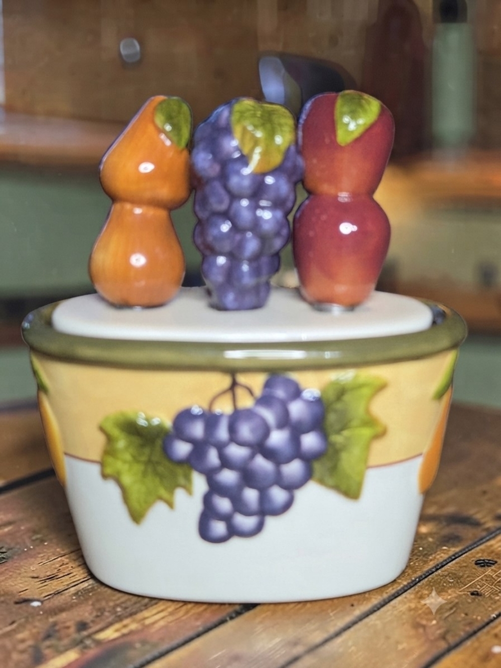 Sonoma Villa Grapes & Fruit Lidded Jar & Spreader Knife Set